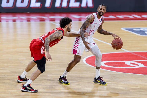 在足球领域 在足球领域