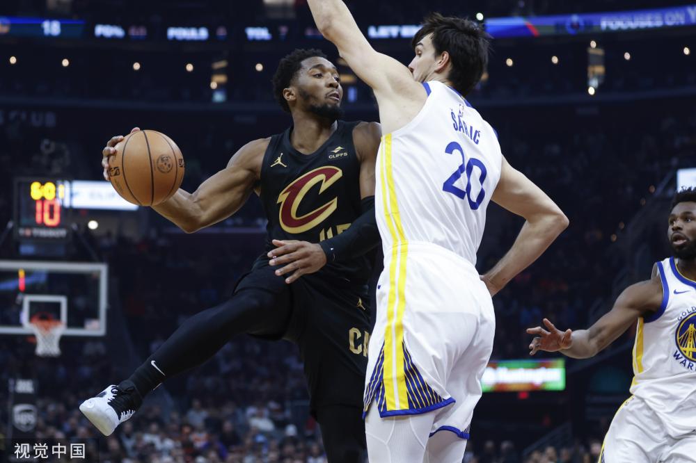 一场焦点对 一场焦点对